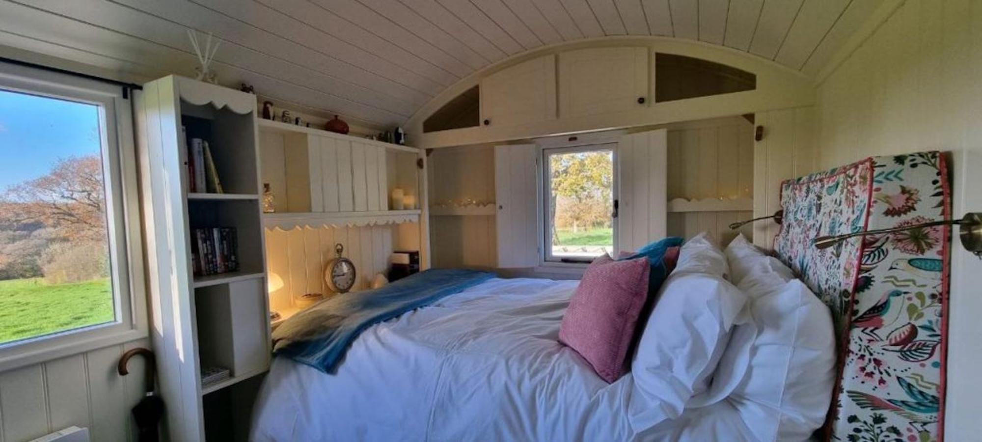 Chase Farm Glamping Villa Southwater Exterior photo